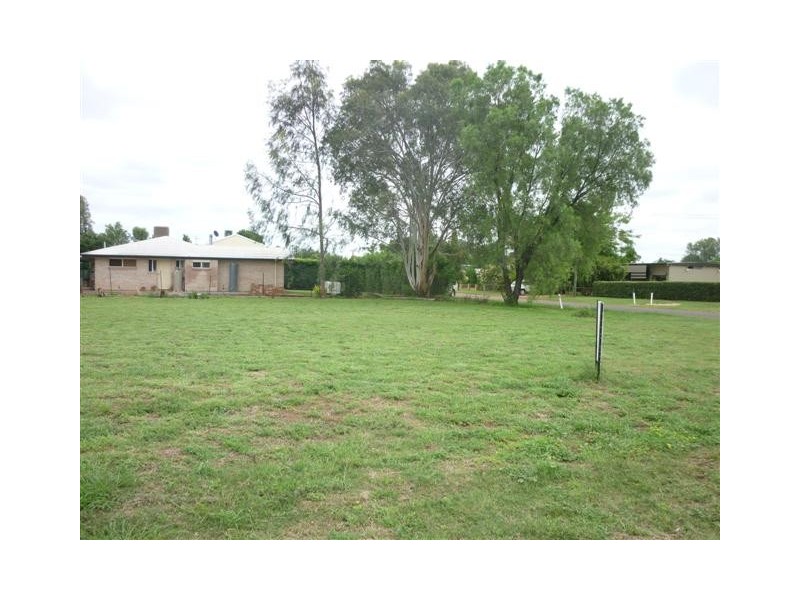 19 Charles Street, St George QLD 4487