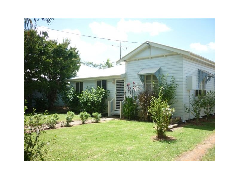 128 Alfred Street, St George QLD 4487