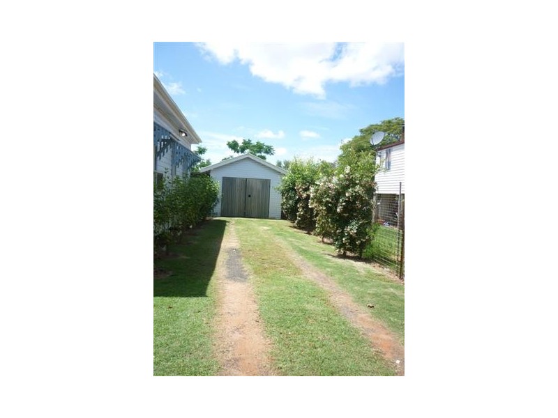 128 Alfred Street, St George QLD 4487