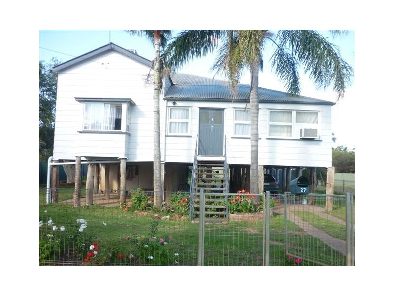 27 Scott Street, St George QLD 4487