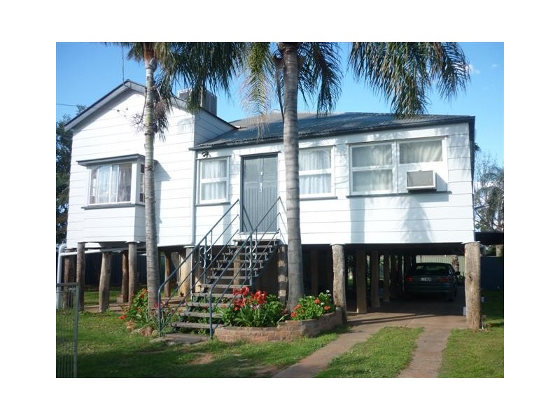 27 Scott Street, St George QLD 4487