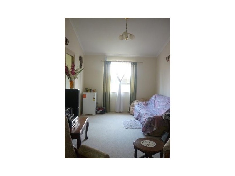 11 Weatherall Street, St George QLD 4487