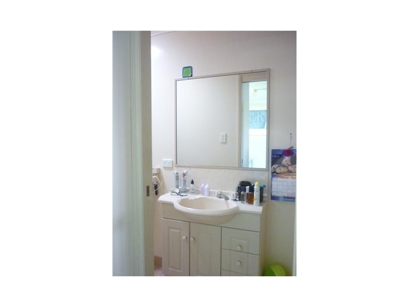 11 Weatherall Street, St George QLD 4487