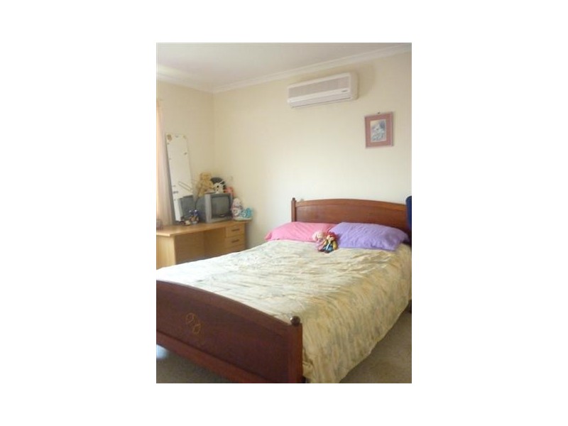 11 Weatherall Street, St George QLD 4487