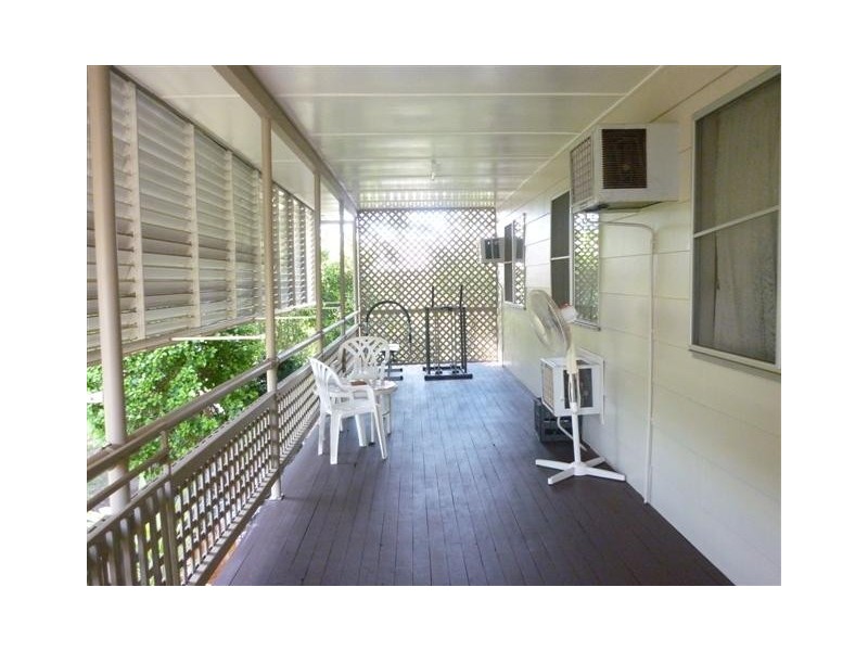 13 Elizabeth Street, St George QLD 4487