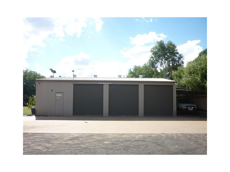 13 Elizabeth Street, St George QLD 4487