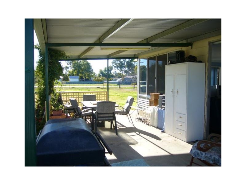 16  Hutt Street, St George QLD 4487