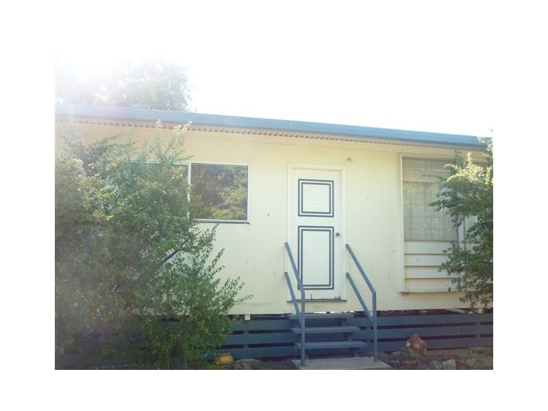 7 Hill Street, St George QLD 4487