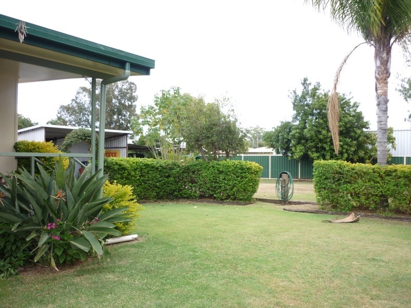 11 Wattle Drive, St George QLD 4487