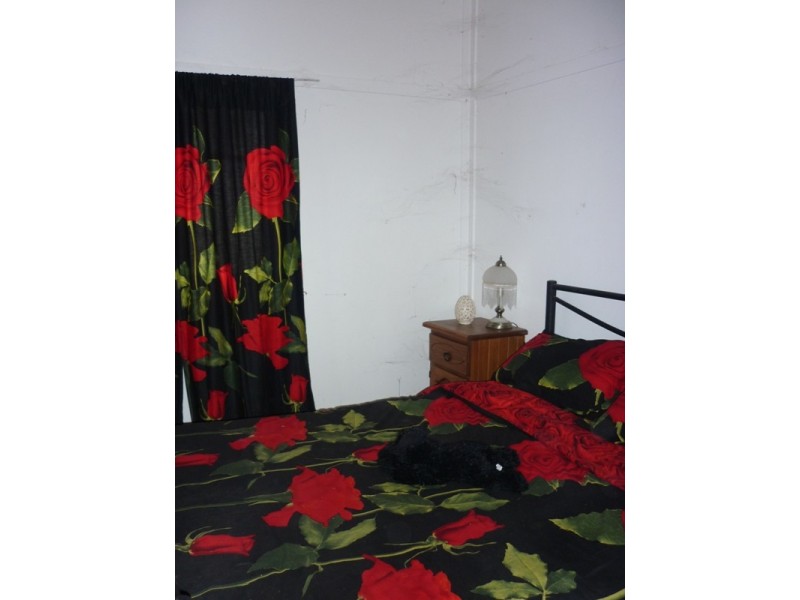 7 Queensland Street, Mungindi NSW 2406