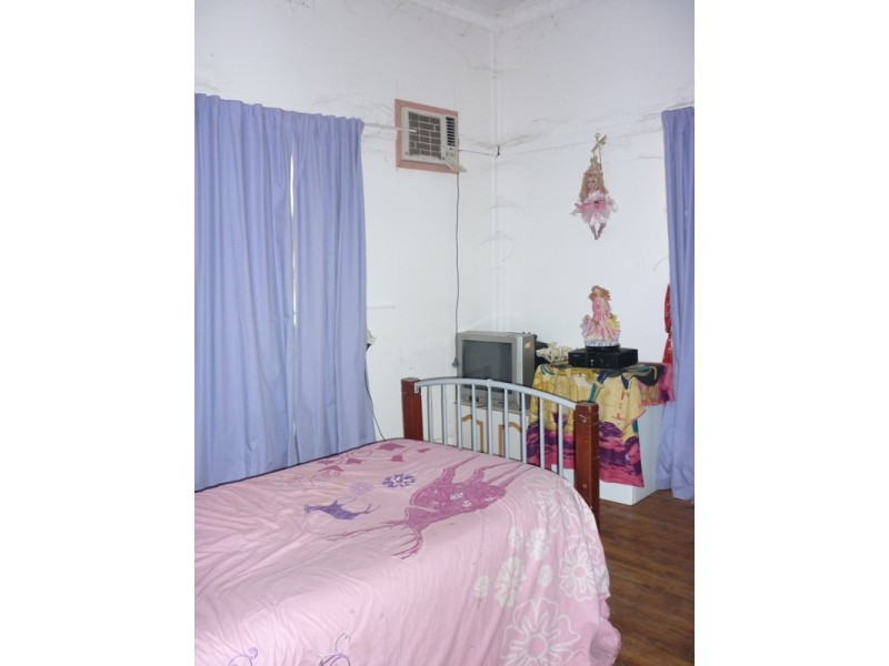 7 Queensland Street, Mungindi NSW 2406