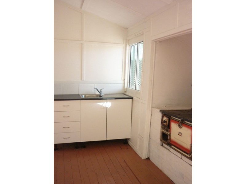 48 Cowildi Street, Dirranbandi QLD 4486