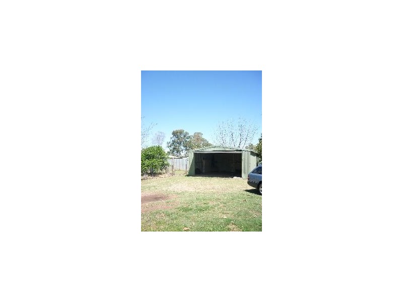 32 Barlee Street, St George QLD 4487