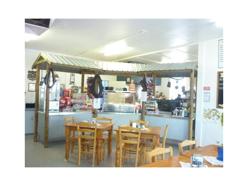 22 Railway Street, Dirranbandi QLD 4486