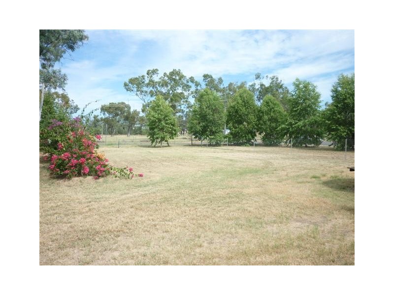 30 Hill Street, Thallon QLD 4497