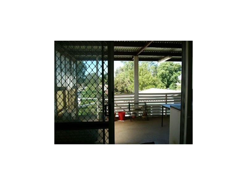 11 Henry Street, St George QLD 4487