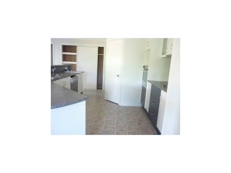 20 Taylor Street, St George QLD 4487