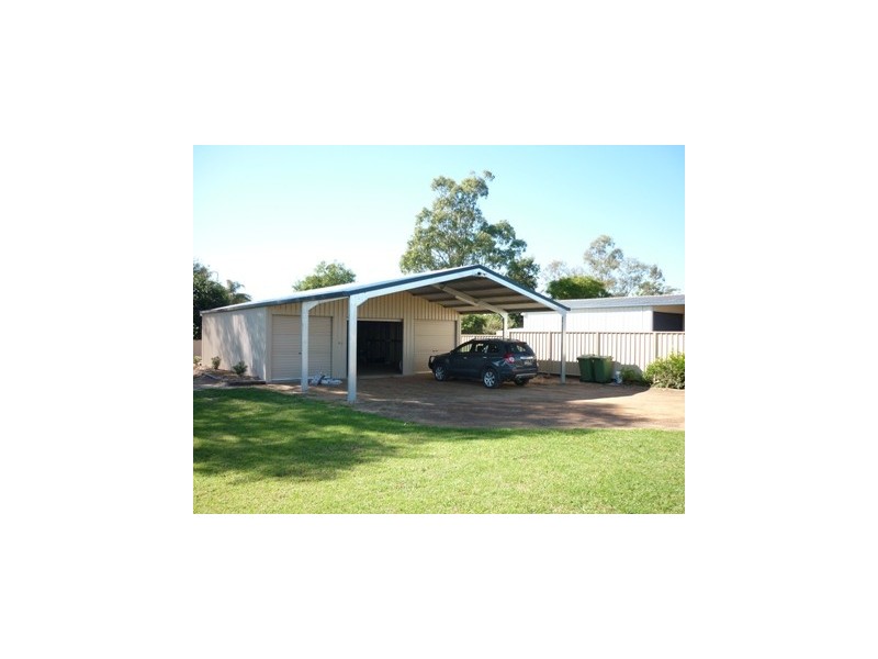 19 Taylor Street, St George QLD 4487