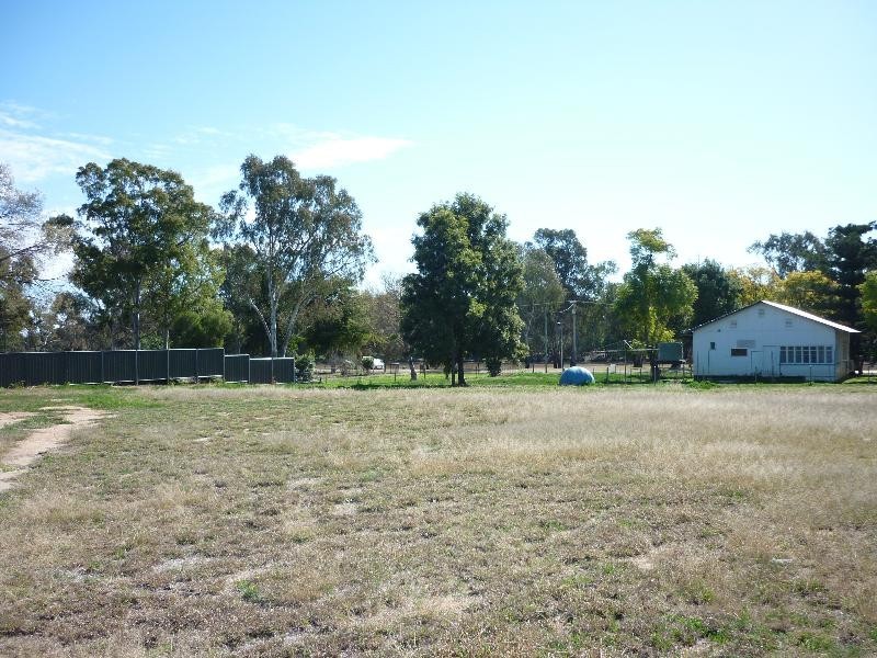 8 Hutt Street, St George QLD 4487