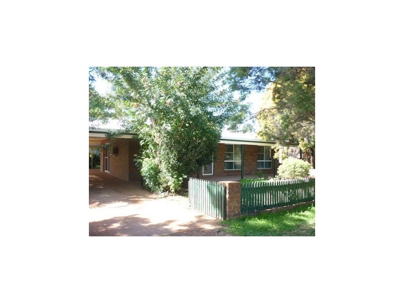 7 Andrew Street, St George QLD 4487