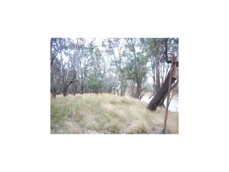 180 Commissioners Point Road, St George QLD 4487