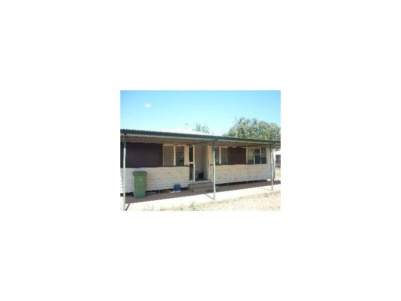 82 Church Street, St George QLD 4487