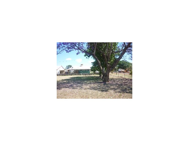 82 Church Street, St George QLD 4487
