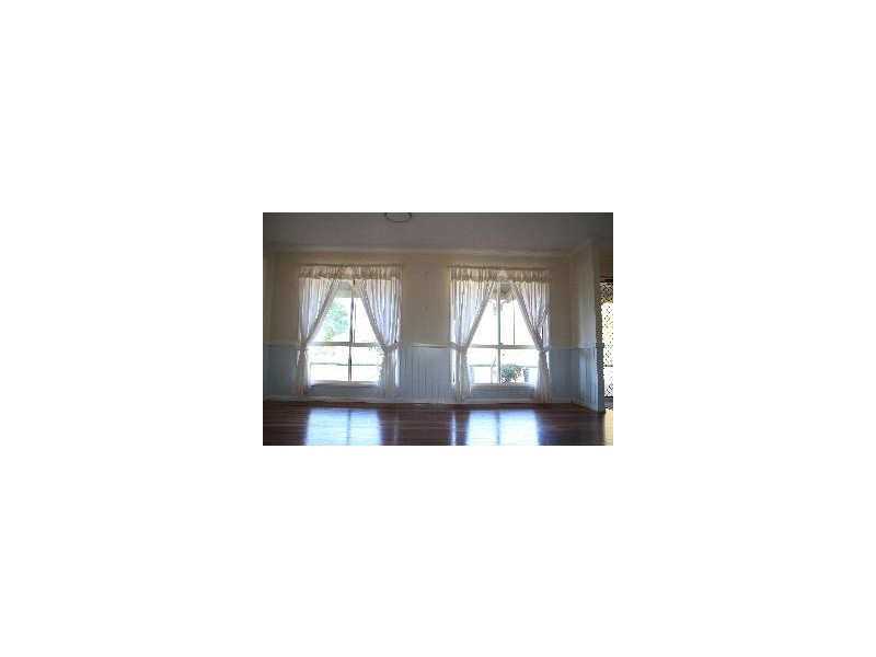 2 Cutler Crt, St George QLD 4487