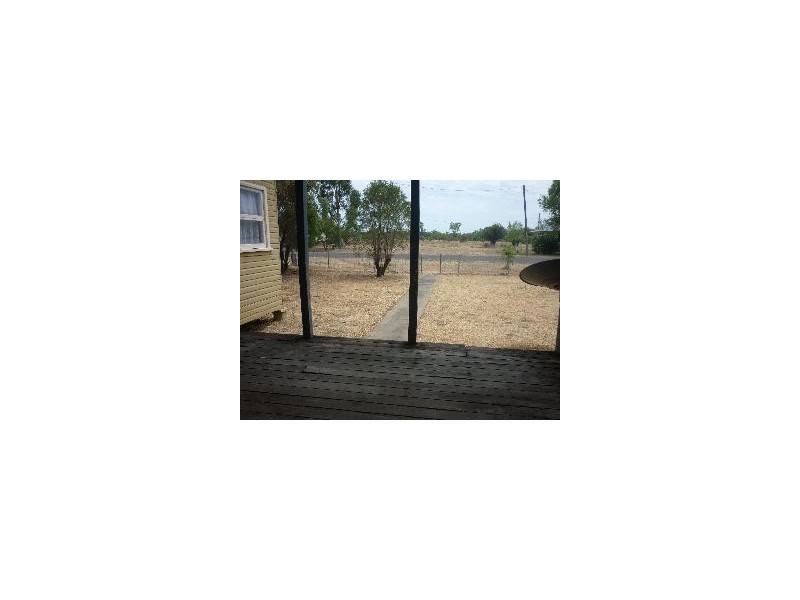 19 Lignum Ave, Dirranbandi QLD 4486