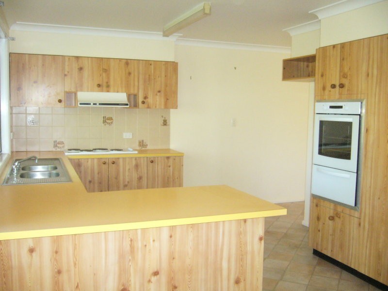 4 Isles Street, St George QLD 4487