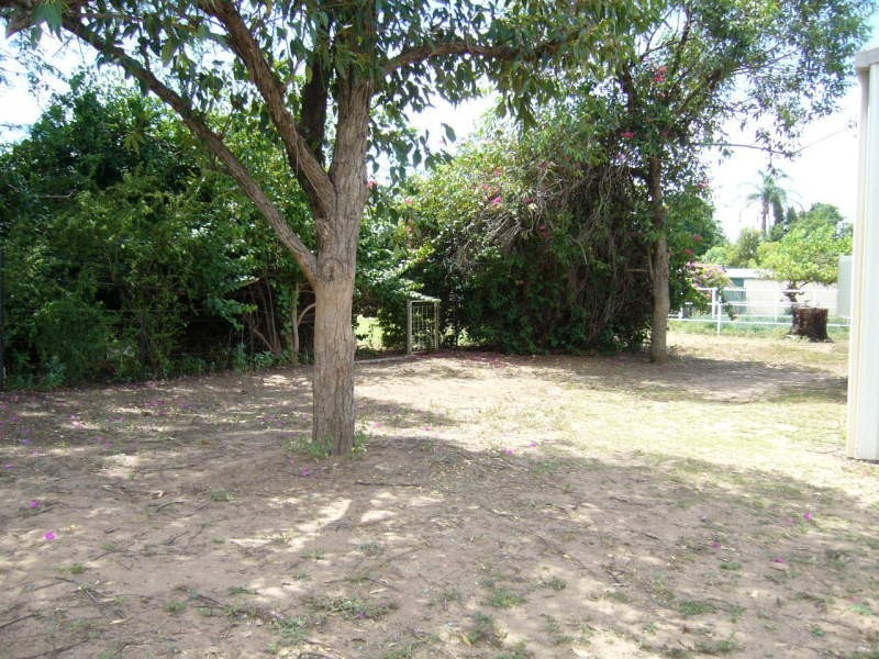 6 Charles Street, St George QLD 4487