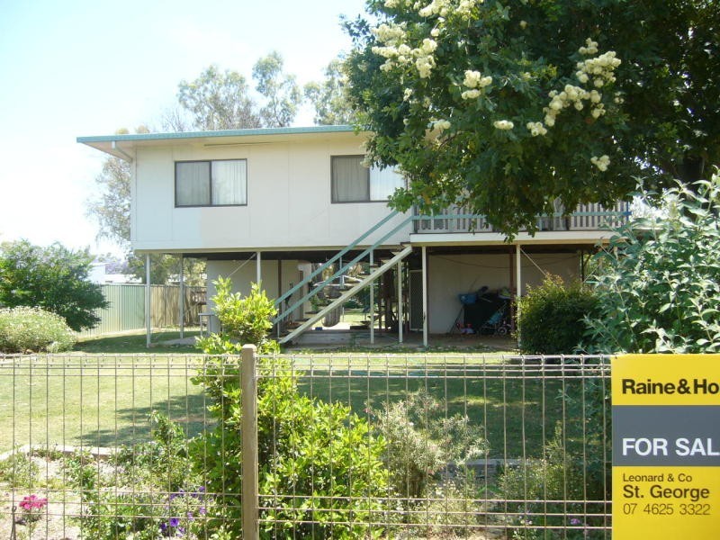 9 Wattle Drive, St George QLD 4487