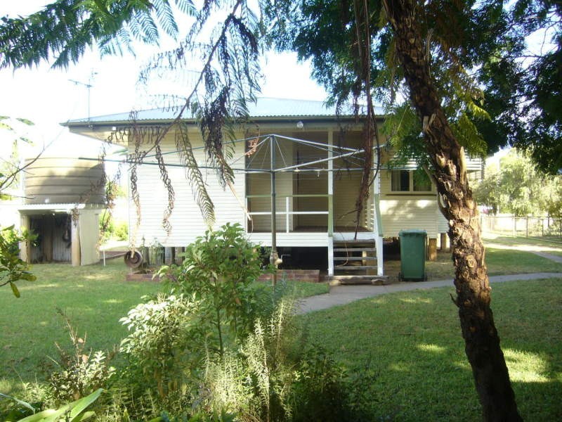 7 Anne Street, St George QLD 4487