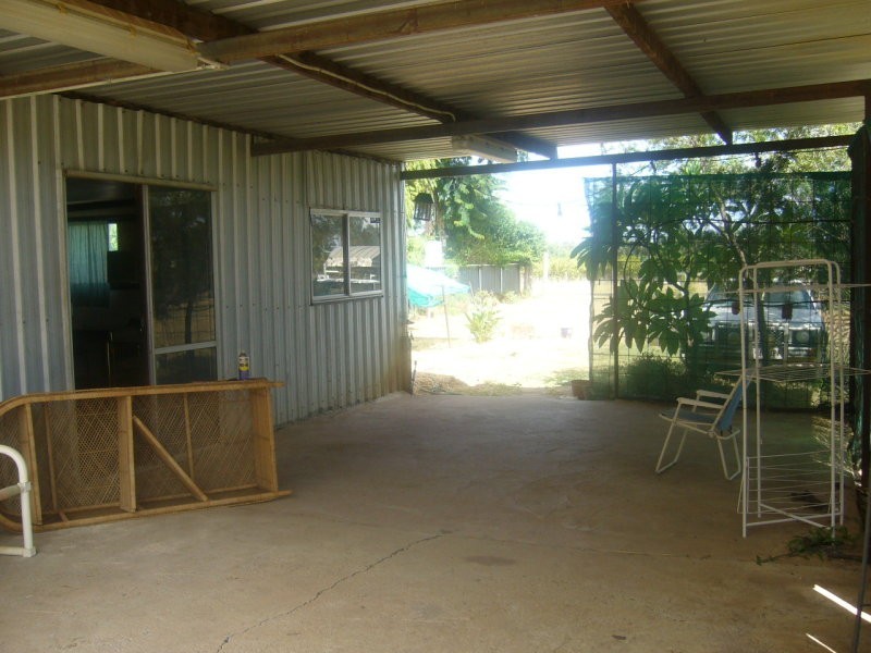23 Bowen Street, St George QLD 4487