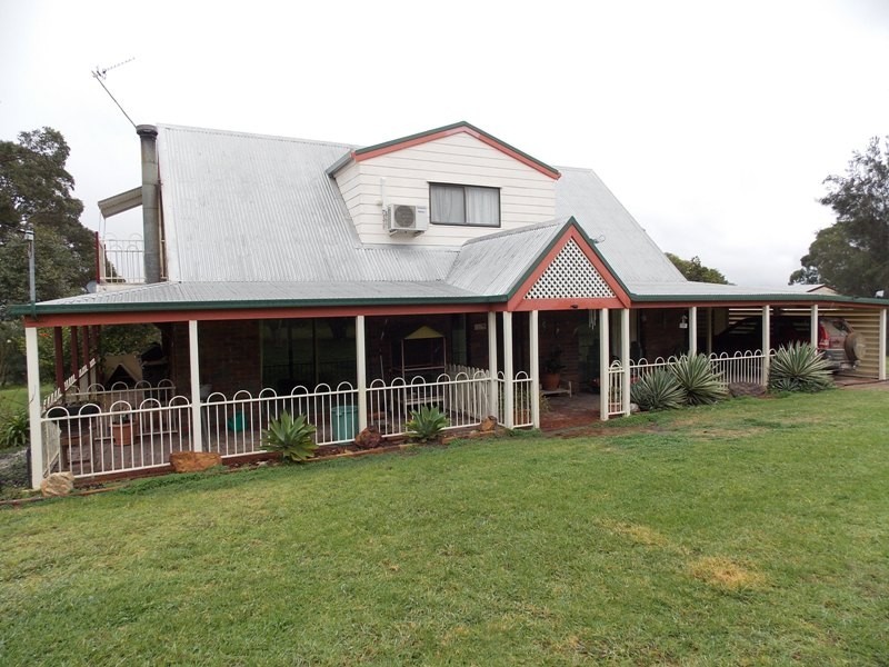 31 North Kerton Road, Nanango QLD 4615