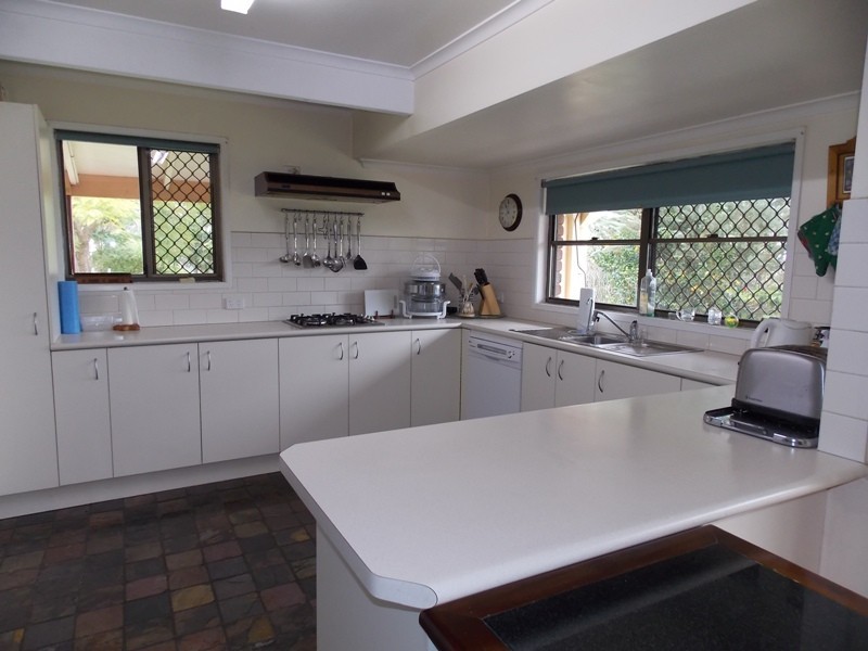 31 North Kerton Road, Nanango QLD 4615