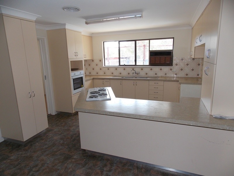 20 Grey Street, Nanango QLD 4615