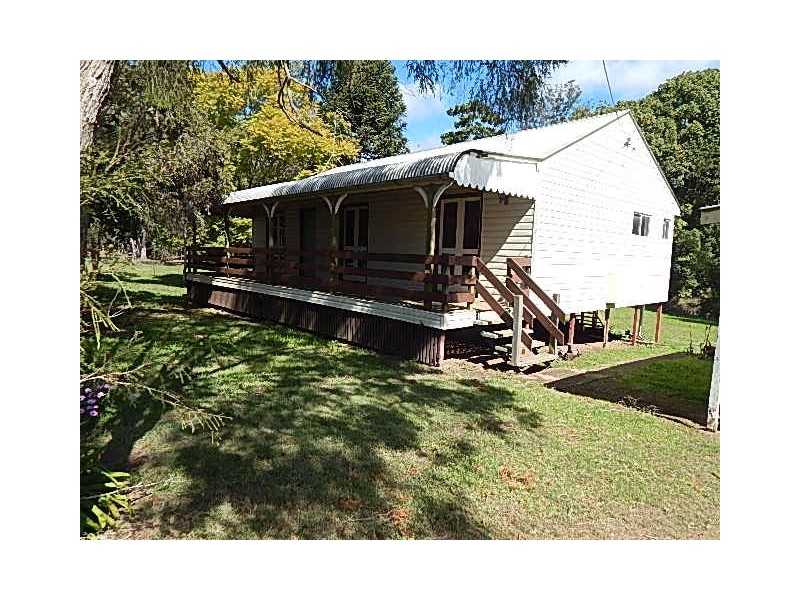 54 Hart street, Blackbutt QLD 4306
