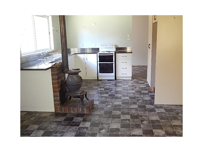 54 Hart street, Blackbutt QLD 4306