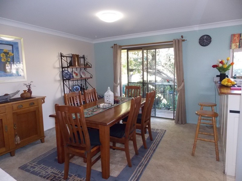 8 Birdie Street, Nanango QLD 4615