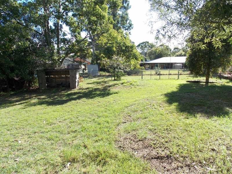 5 Hunter Street, Nanango QLD 4615