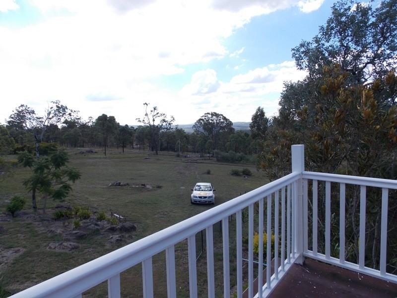 107 Stretton Drive, Blackbutt QLD 4306