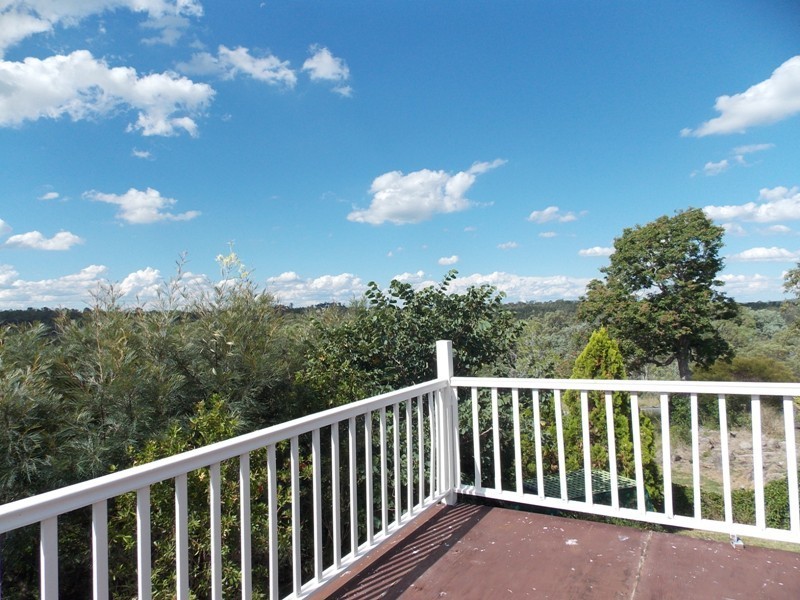 107 Stretton Drive, Blackbutt QLD 4306
