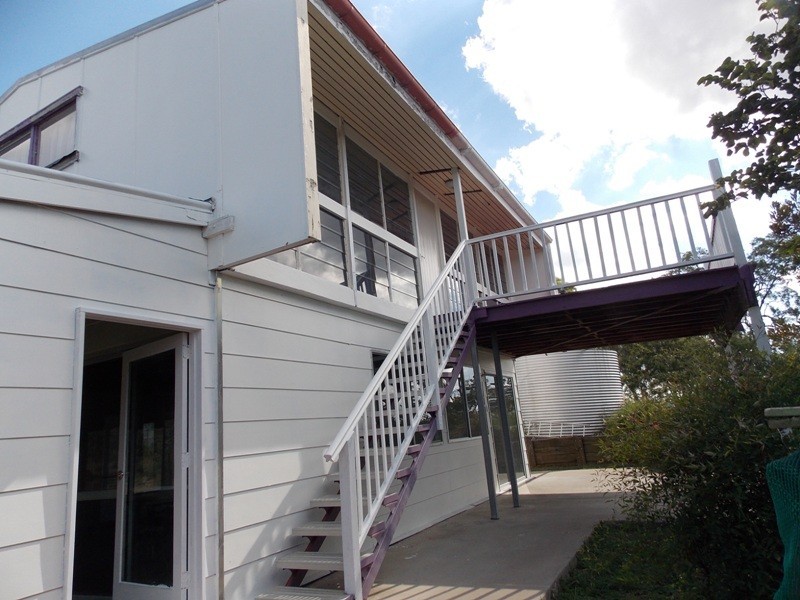 107 Stretton Drive, Blackbutt QLD 4306