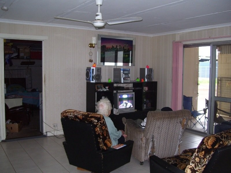 4 Pioneer Park Lane, Nanango QLD 4615