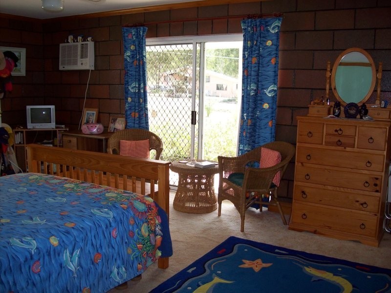 33 Malar Crs, Nanango QLD 4615