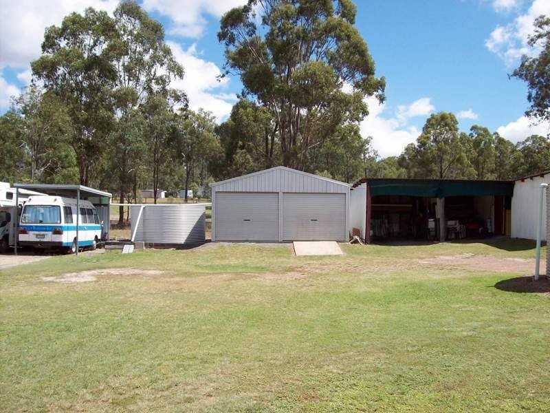 33 Malar Crs, Nanango QLD 4615