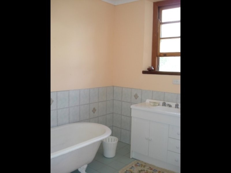 173 Nanango Tarong Rd, Nanango QLD 4615