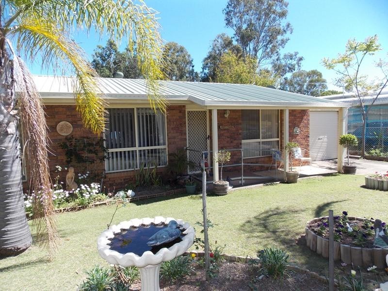 1 Fairway Drive, Nanango QLD 4615