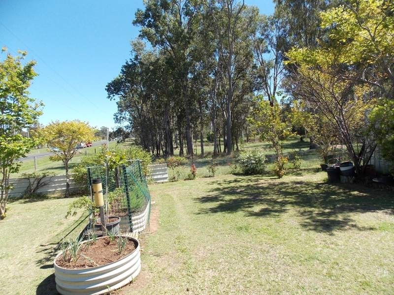 1 Fairway Drive, Nanango QLD 4615